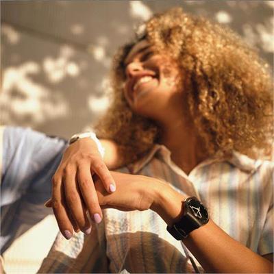 swatch-so32b106-think-time-black-erkek-kol-saati-5.jpeg
