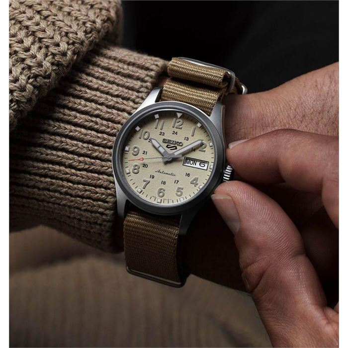 Seiko5 Sports SRPJ83K Otomatik Erkek Kol Saati Abt Saat