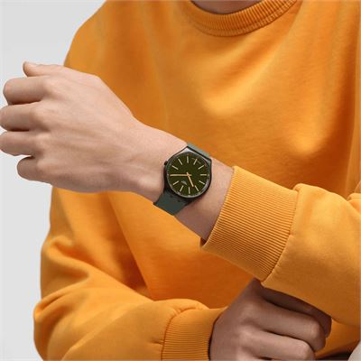 swatch-ss07b112-erkek-kol-saati-2.png