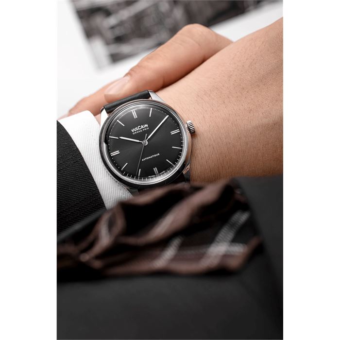 Vulcain Grand Prix Black 670171A00.BAC201 Otomatik Erkek Kol Saati