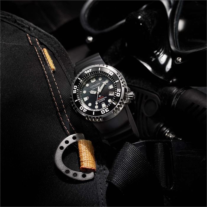 Citizen Promaster Professional Diver 300m Black Ops Edition