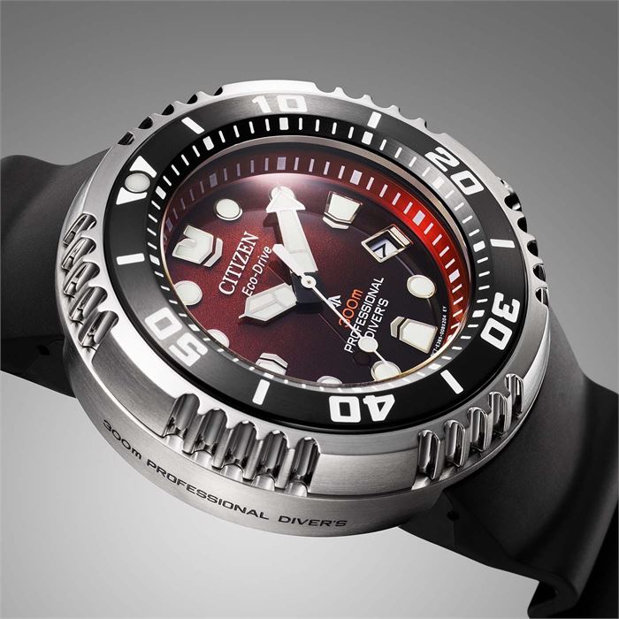 Citizen Promaster Professional Diver 300m Burgundy Edition