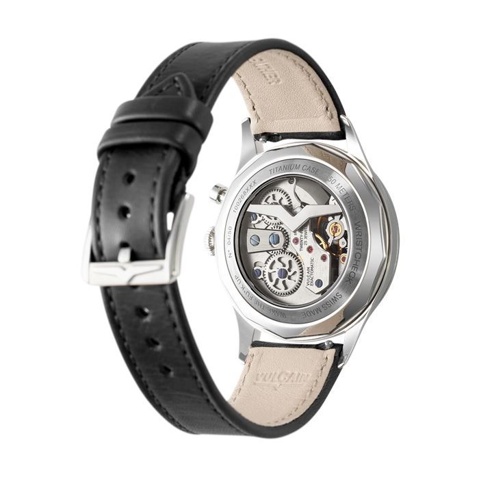 Vulcain Cricket Classique 39mm Eggshell Sapphire Caseback Mekanik