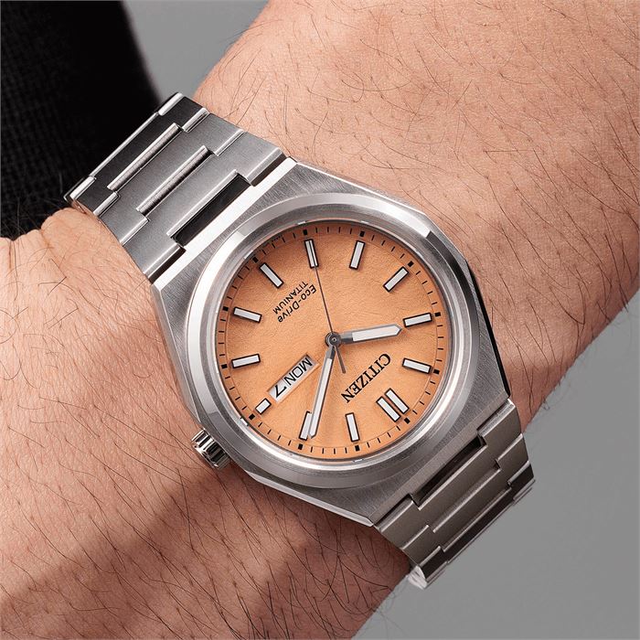 Citizen Zenshin Super Titanium AW0130-85ZC Eco-Drive Erkek Kol
